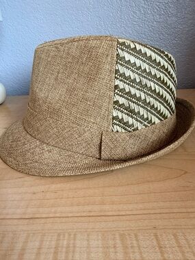 Woven Straw Fedora Hat with Patterned Side Panel - Tan & Olive
